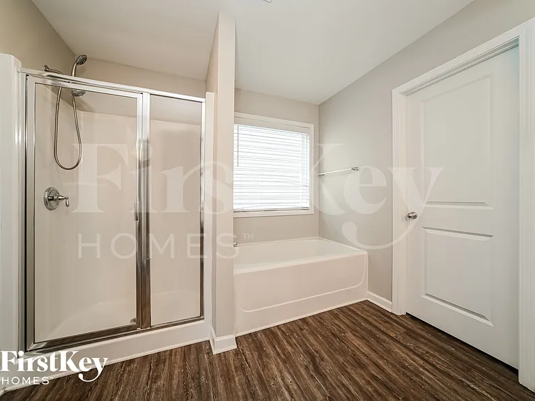 8 E Newnan Rd #A — Photo 8