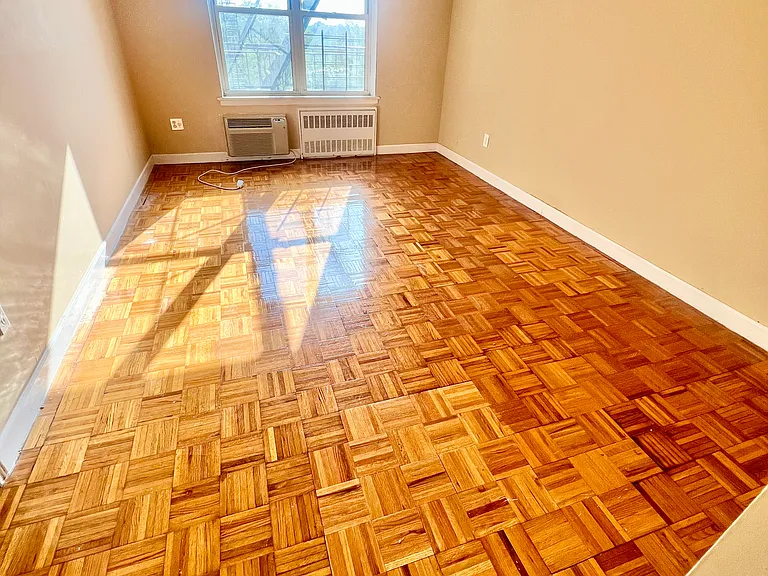 4430 Douglaston Pkwy #6A — Photo 13