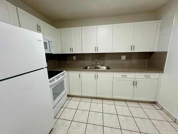 4th image of 6130 W 19th Ave APT 307