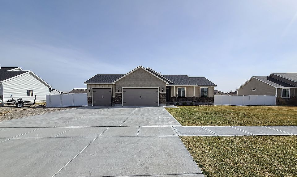 1st image of 5138 E Nelson Dr