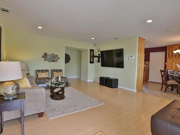 2nd image of 3279 Julio Ave