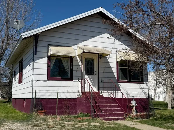 507 1st St SE, Harlowton, MT 59036