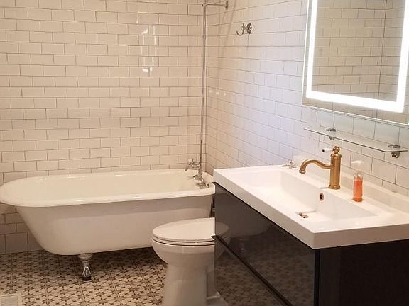 5th image of 365 N Quince St #B