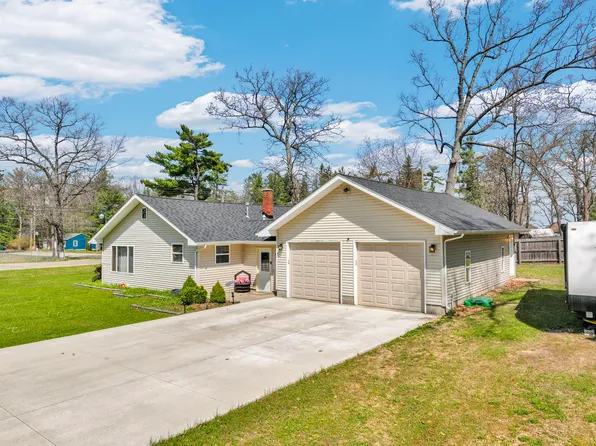 2765 S Gladwin Rd, Prudenville, MI 48651