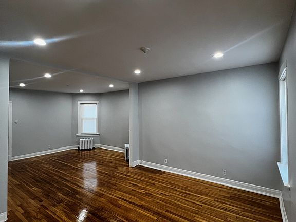 living/dining area
