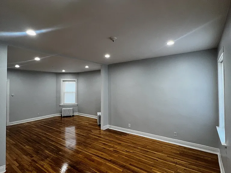 living/dining area