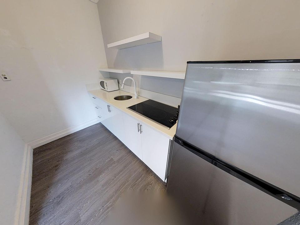 1st image of 1619 Jefferson Ave APT 20