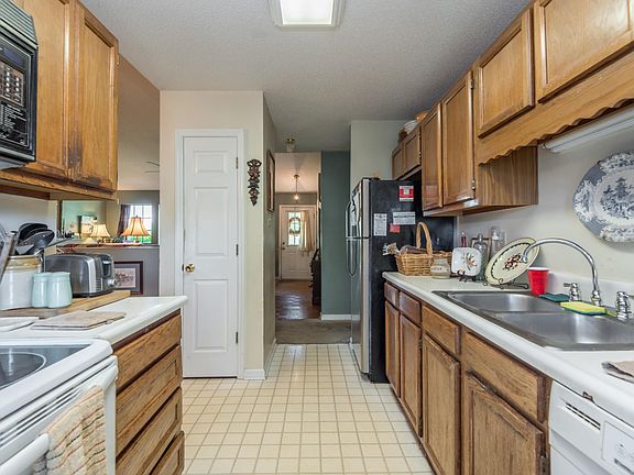 5th image of 1507 Fox Meadow Cir