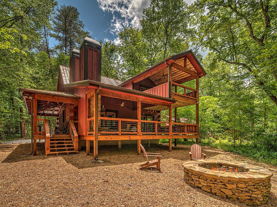 2nd image of 215 Twin Creeks Rd