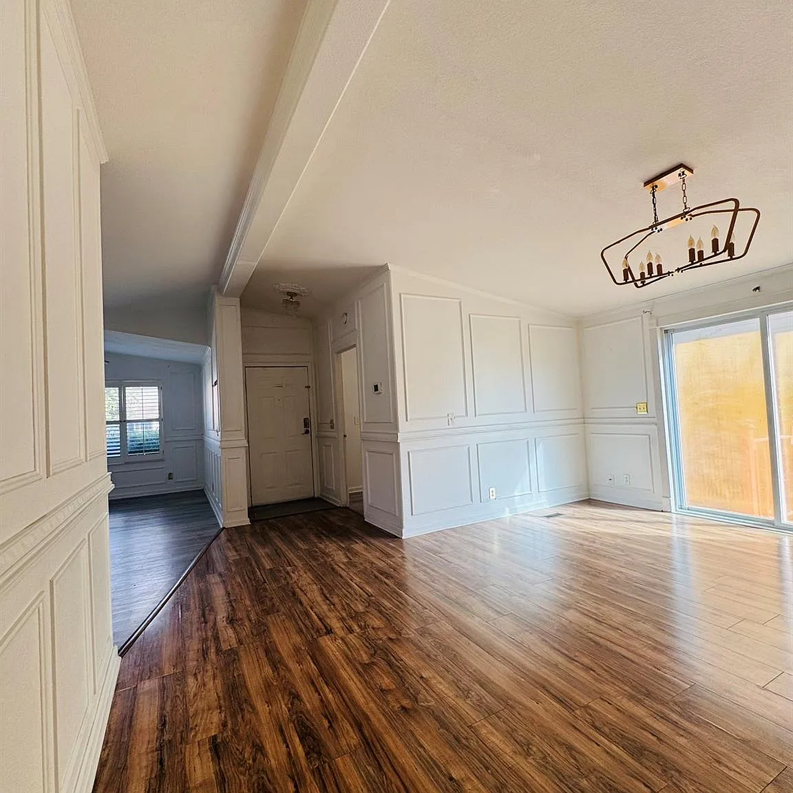 3 bed, 2.0 bath, 1442 sqft, $1,775 — Photo 3
