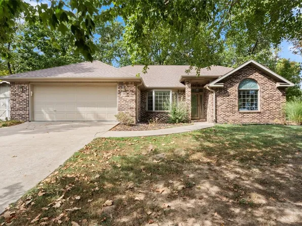 36 Eaton Cir, Bella Vista, AR 72715