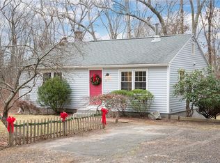 16 Slocum Rd, Clinton, CT 06413