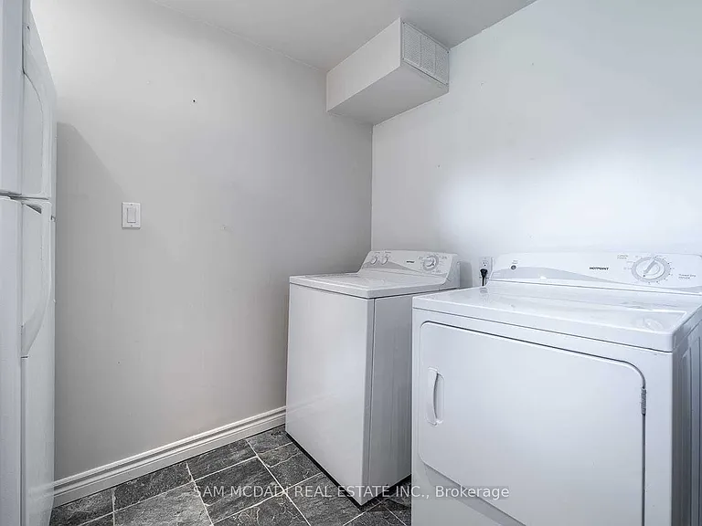 2588 Lundigan Dr #BASEMENT — Photo 13