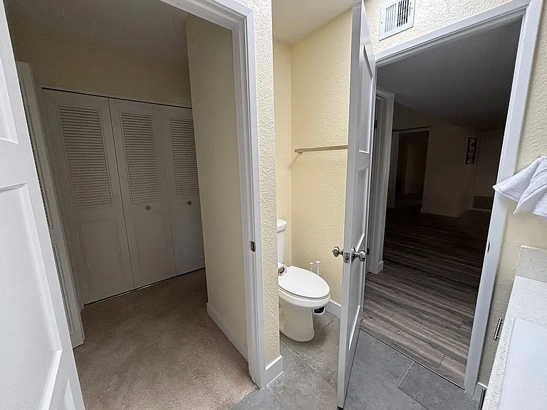 309 Leisure World — Photo 21