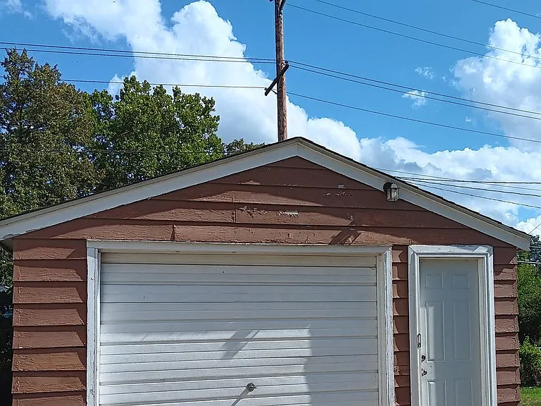 4767 Harrison St — Photo 15