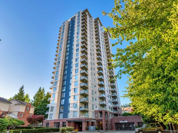 7077 Beresford St #1101, Burnaby, BC V5E 4J5