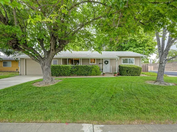 7400 Saybrook Dr, Citrus Heights, CA 95621