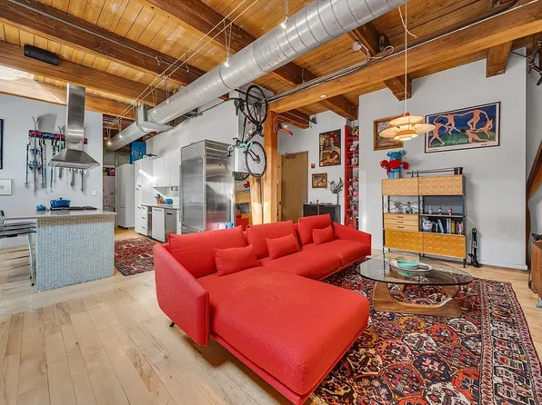 21 Wormwood St Unit 620, Boston, MA 02210