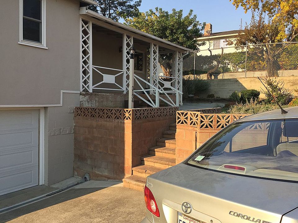 1st image of 3134 Oak Knoll Dr