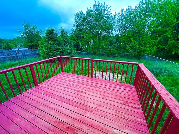 3rd image of 232 Cranklen Cir