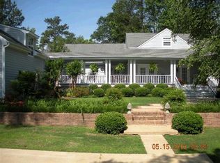 578 Woodridge Pl, Columbus, MS 39702