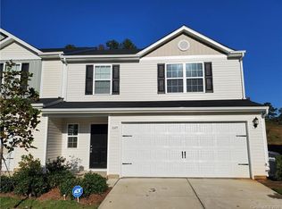 3327 Ellingford Rd, Charlotte, NC 28214