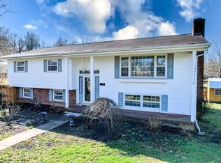 1400 Woodmont Dr, Greeneville, TN 37743