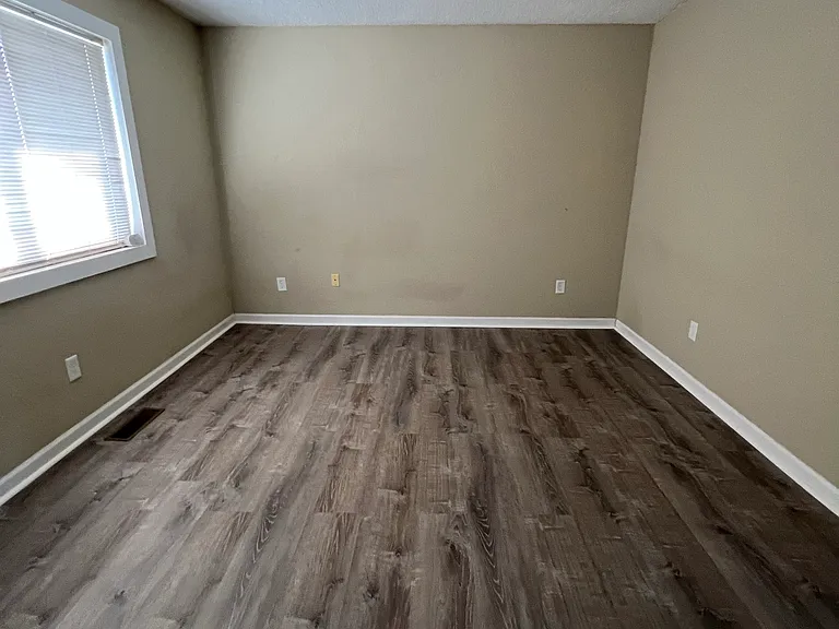 2337 Lonedell Rd — Photo 27