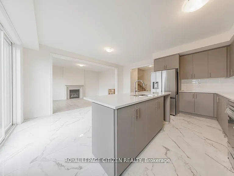 26 Wesley Brooks St — Photo 14