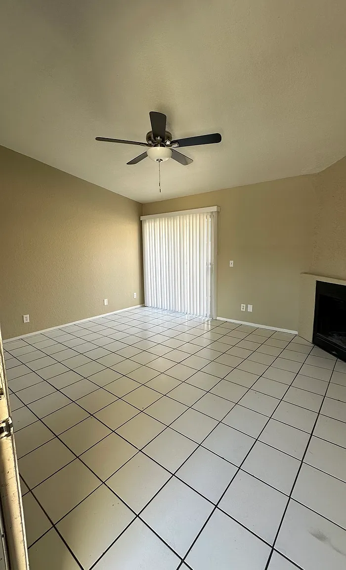 2 bed, 2.0 bath, $995 — Photo 2