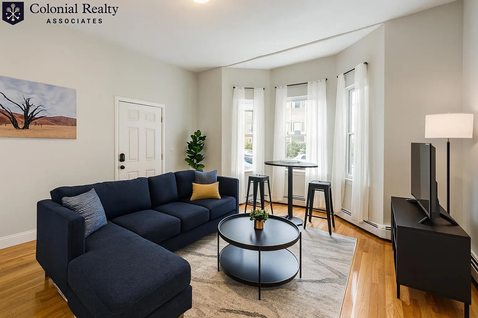 4 bed, 2.0 bath, 1250 sqft, $4,500 — Photo 2