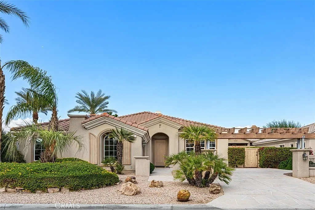 3 bed, 2071 sqft, $3,900 — Photo 1