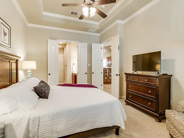 231 Carrington Ln — Photo 9