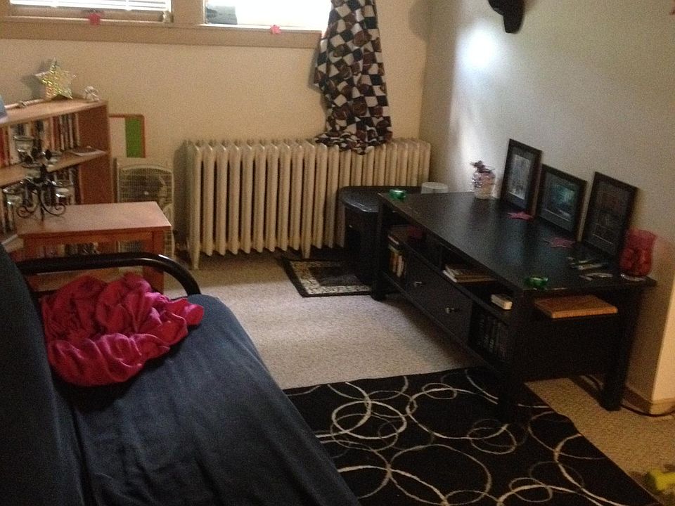 1st image of 982 Ivy Ave E #304