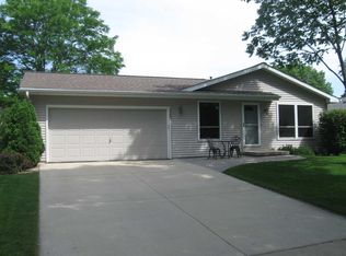 3502 Old Gate Rd, Madison, WI 53704