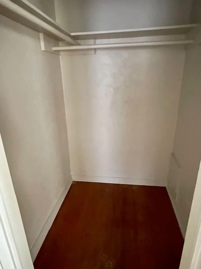 One Bedroom Duplex - Central Denton — Photo 3