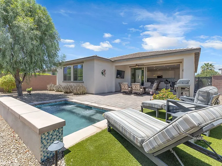 50880 Monterey Canyon Dr — Photo 2