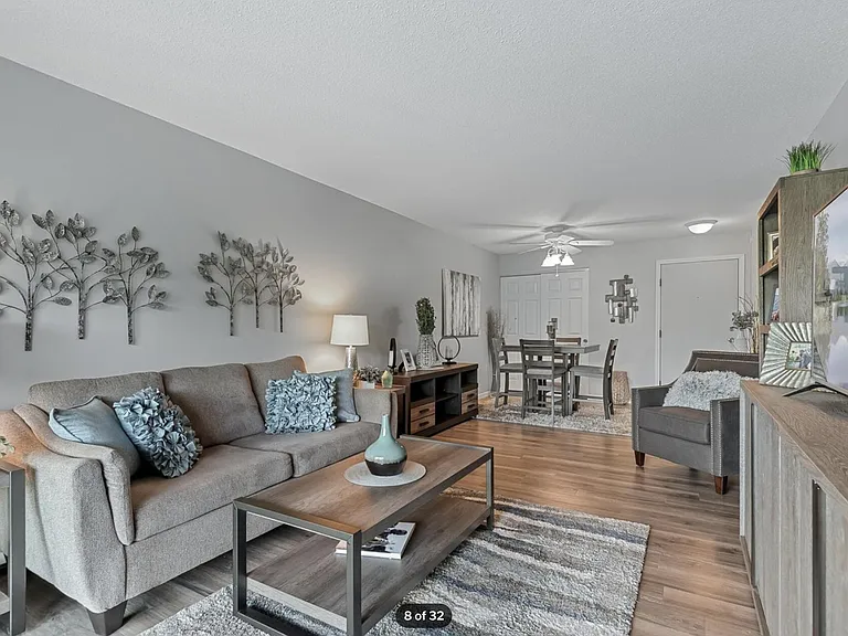 175 County Road B2 E #308 — Photo 9