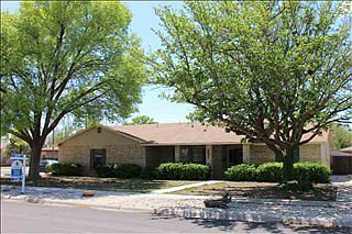 1st image of 3000 Edgewood Dr