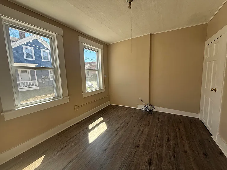 42 Franklin St #F — Photo 9