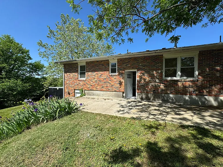 6550 S Old Village Rd — Photo 46