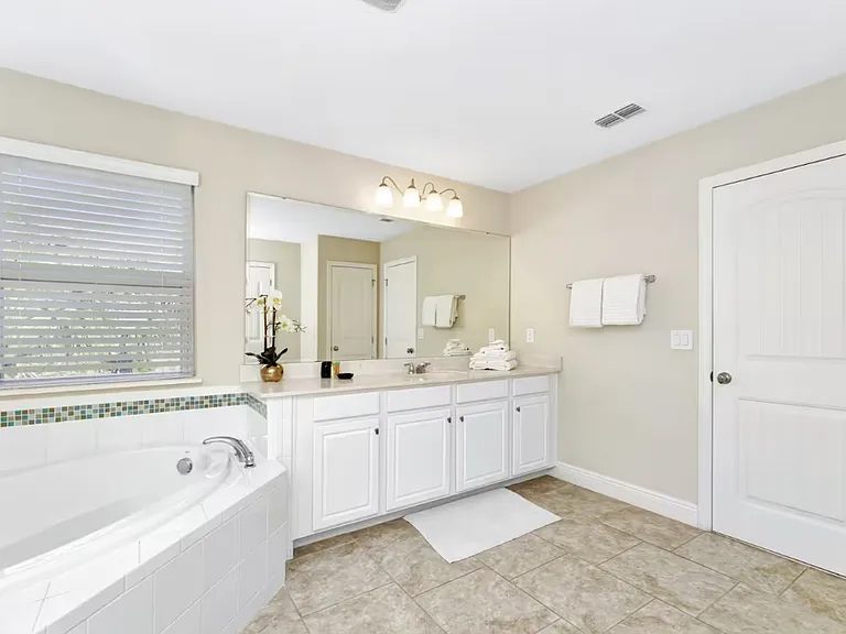 4139 Oaktree Dr — Photo 26