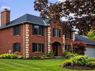 8449 Settlers Psge, Brecksville, OH, 44141