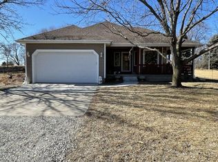 59200 Kidd Rd, Glenwood, IA 51534