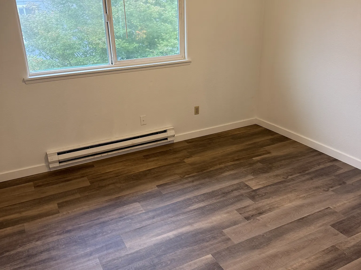 226 Northeast 3rd Street - 3 — Photo 2