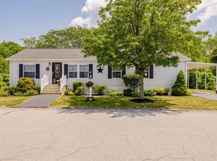 20 Blackbird Ct, Tiverton, RI 02878