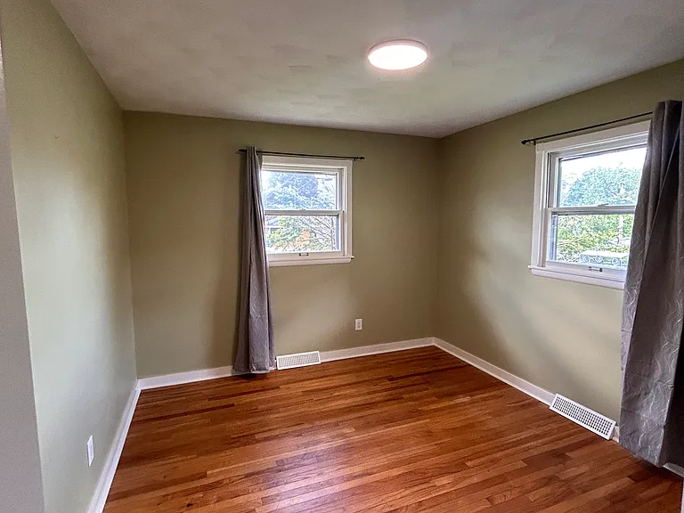 5115 Old Colony Rd — Photo 17