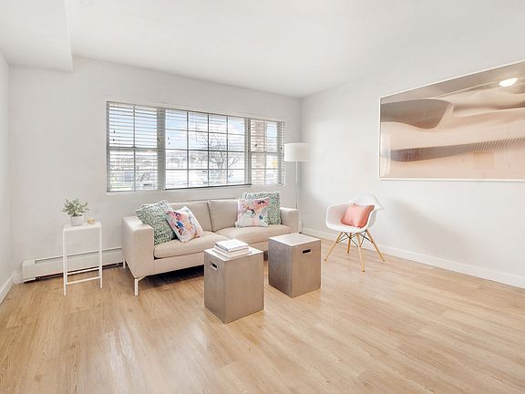 4th image of 309 Beach 65 St #1F