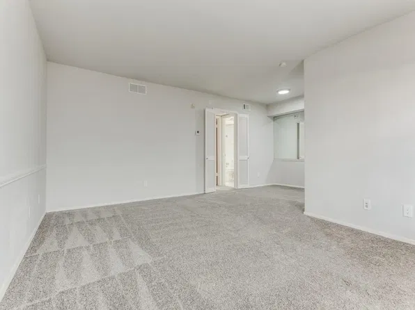 12888 Montfort Dr APT 155, Dallas, TX 75230