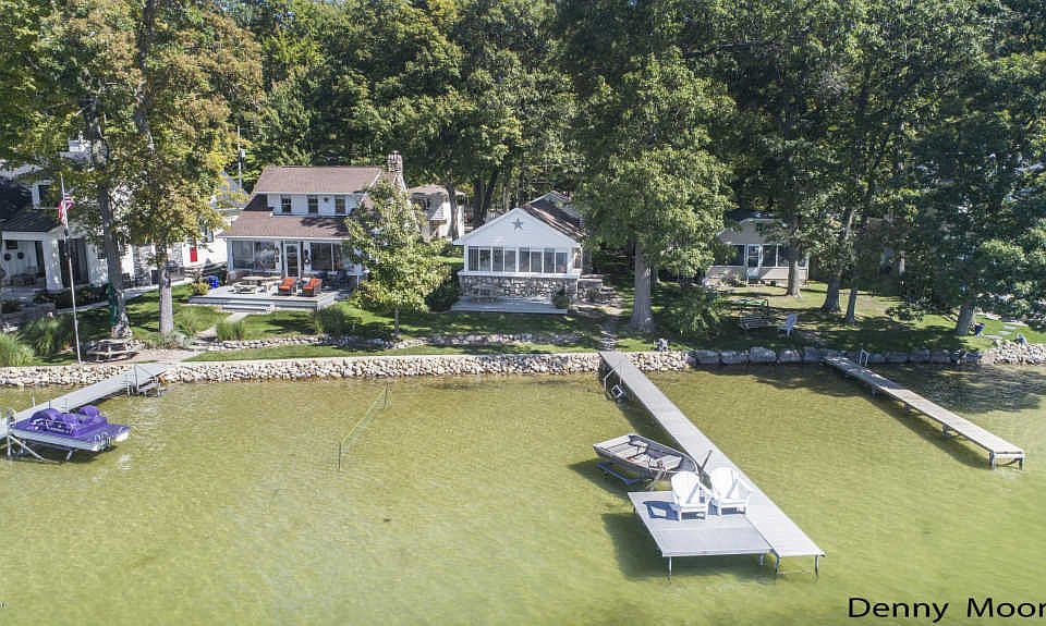 1st image of 3769&3775 England Dr